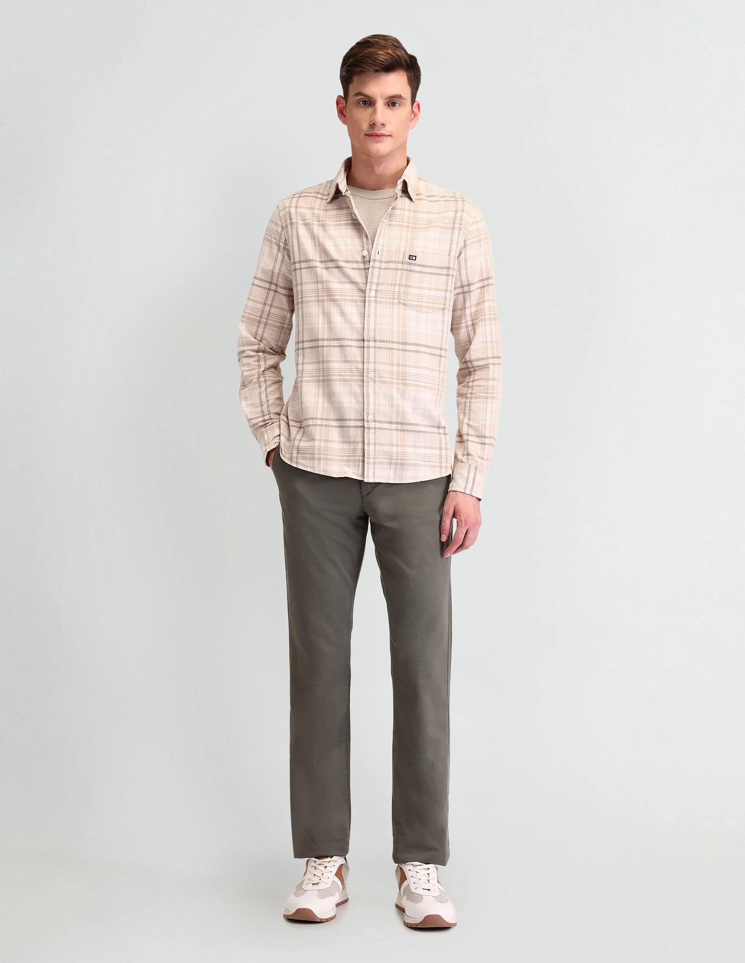 Arrow Sport Tailored Fit Lightweight Corduroy Shirt