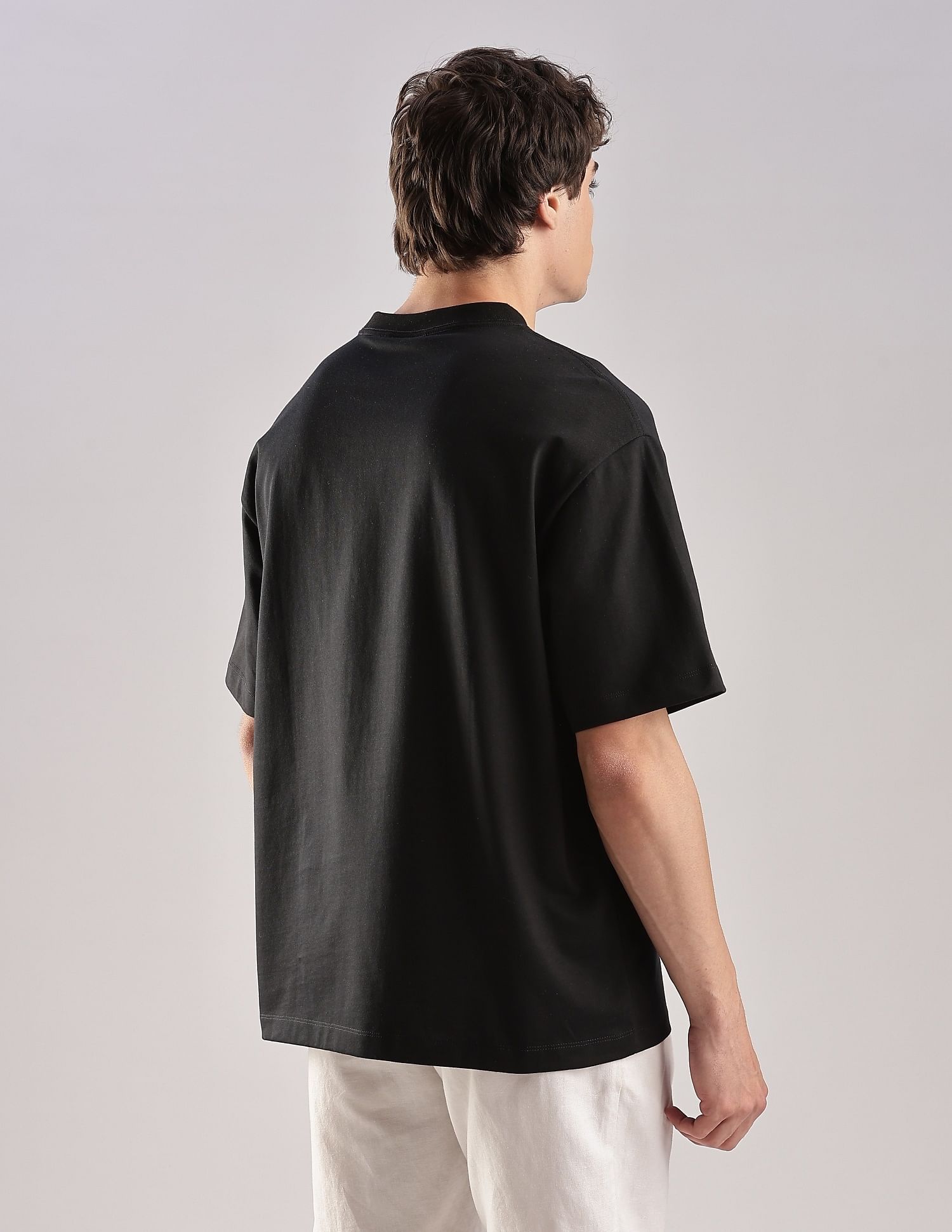 Calvin Klein Jeans Relaxed-Fit Logo Cotton T-Shirt