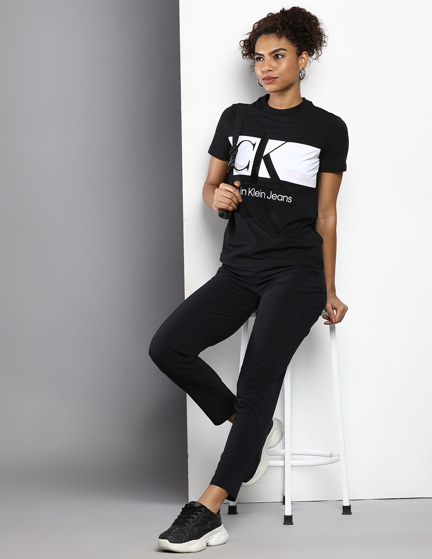 Jeans Embroidered Brand Klein Buy Colour Calvin Block T-Shirt
