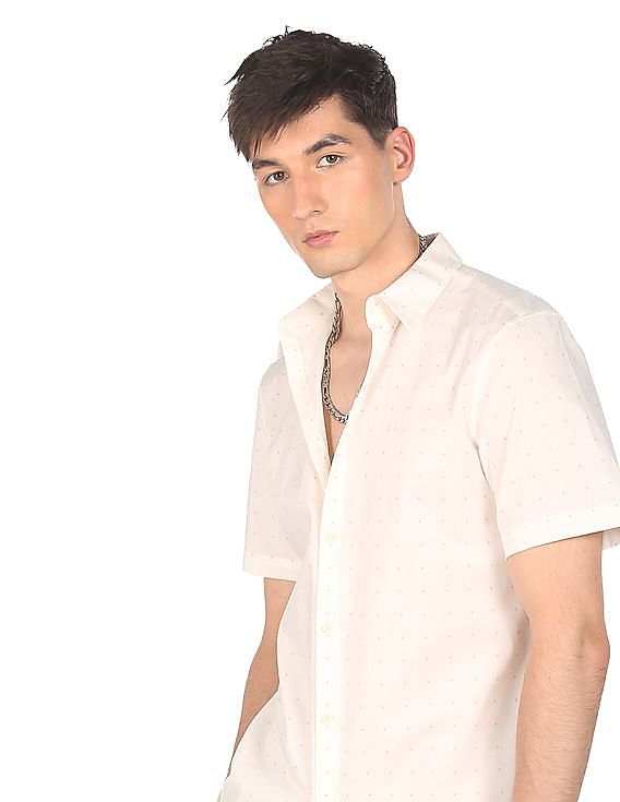 Calvin Klein Men Off White Dot Print Cotton Stretch Casual Shirt