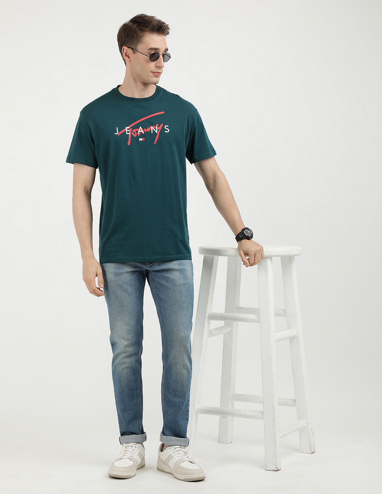 Tommy Hilfiger Graphic Signature Twist T-Shirt