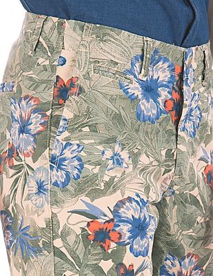 Buy GAP Men Men Multi Colour Floral Khaki Shorts - NNNOW.com