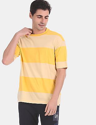 yellow striped shirt outfit mens