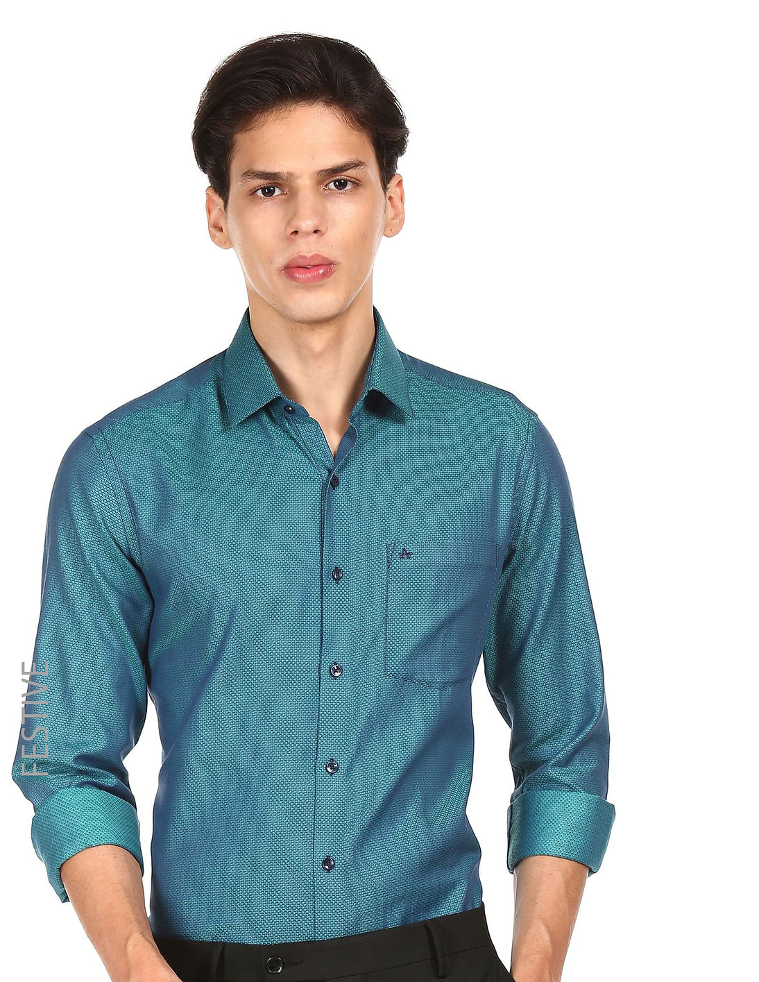 Buy Arrow Slim Fit Patterned Festive Shirt - NNNOW.com