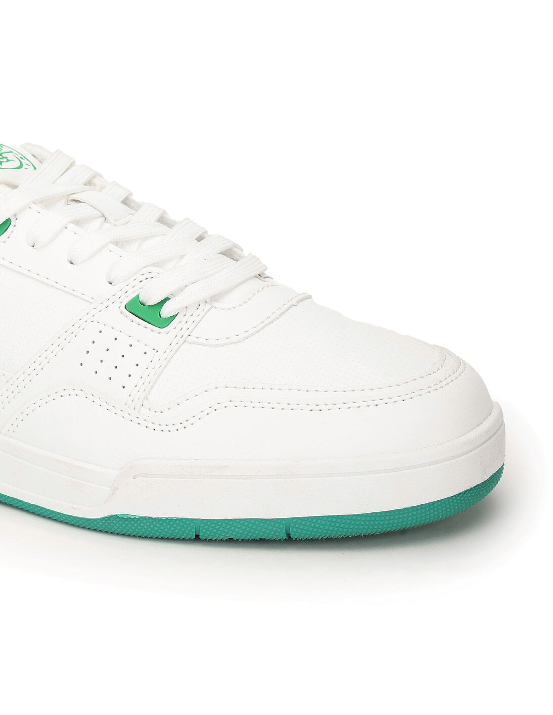 Buy Flying Machine Men Round Toe Daxel Sneakers - NNNOW.com