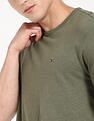 Tommy Hilfiger Solid Regular Fit T-shirt